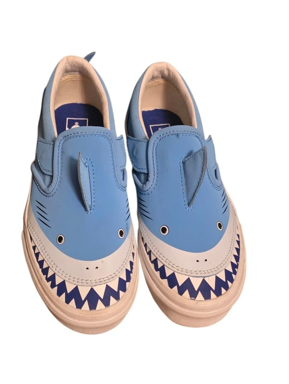 Vans V Shark Canvas Slip-On Sneakers Youth NWOT